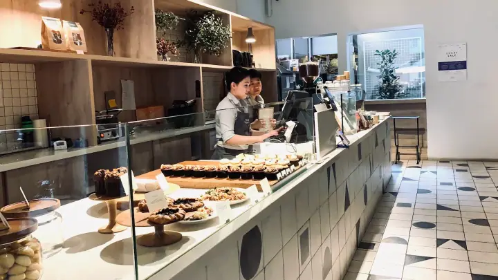 Plain Vanilla Bakery (Telok Ayer), a dog-friendly cafe in Telok Ayer in Singapore