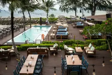 Stella Seaside Lounge, Cafe in Changi